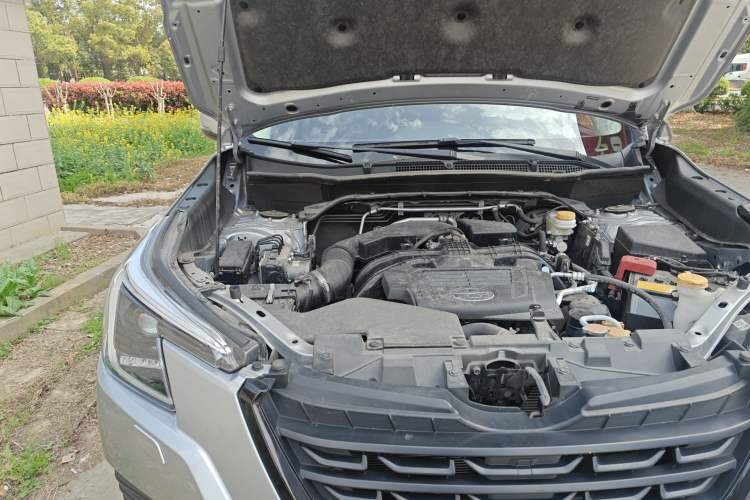 Used Subaru Forester 2024 2.5i AWD Premium Edition EyeSight Engine Bay Right