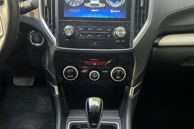 Used Subaru Forester 2024 2.5i AWD Premium Edition EyeSight Audio And AC Panel