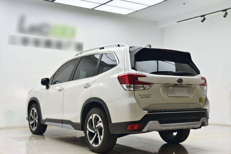 Used Subaru Forester 2024 2.5i AWD Flagship Edition EyeSight Exterior 2