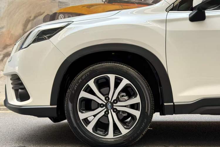 Used Subaru Forester 2024 2.5i AWD Premium Edition EyeSight Exterior 3