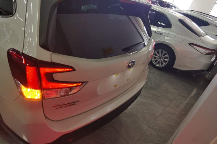 Used Subaru Forester 2024 2.5i AWD Premium Edition EyeSight Exterior 4