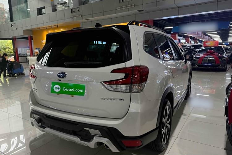 Used Subaru Forester 2024 2.5i AWD Premium Edition EyeSight Exterior 4