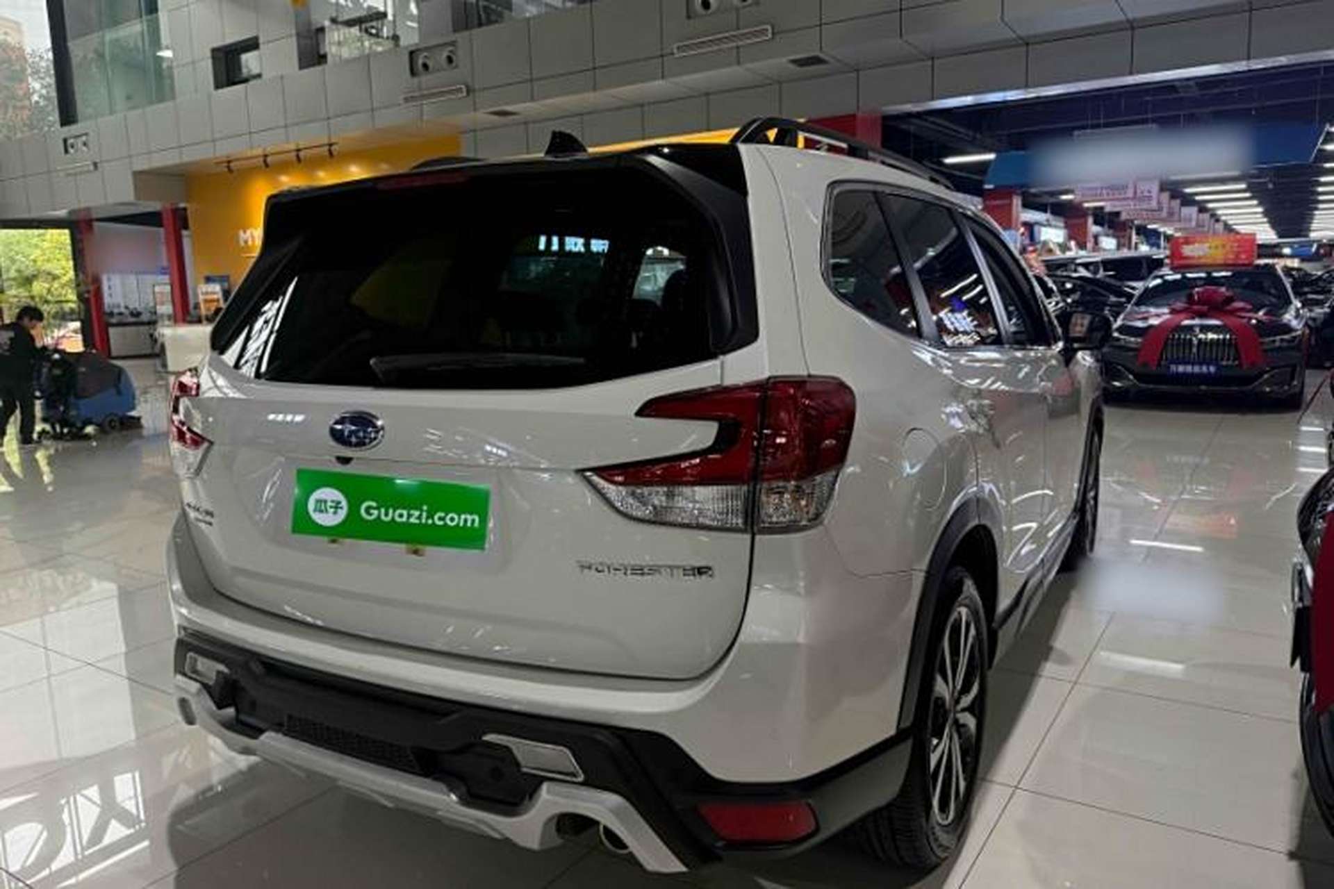Used Subaru Forester 2024 2.5i AWD Premium Edition EyeSight Exterior 4