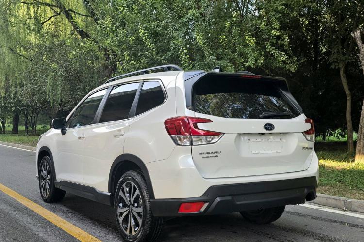 Used Subaru Forester 2024 2.5i AWD Premium Edition EyeSight Exterior 4