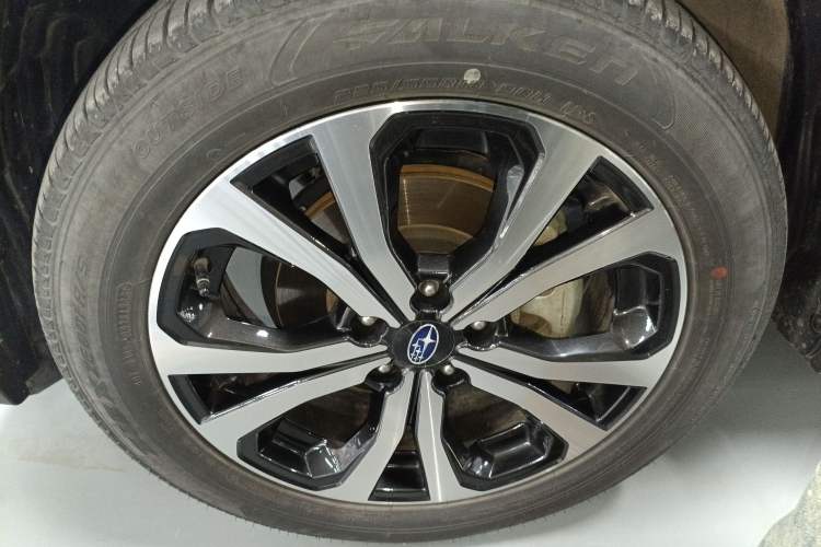 Used Subaru Forester 2024 2.5i AWD Premium Edition EyeSight Exterior 4