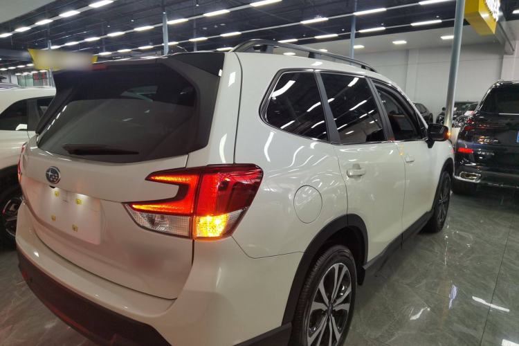 Used Subaru Forester 2024 2.5i AWD Premium Edition EyeSight Exterior 5