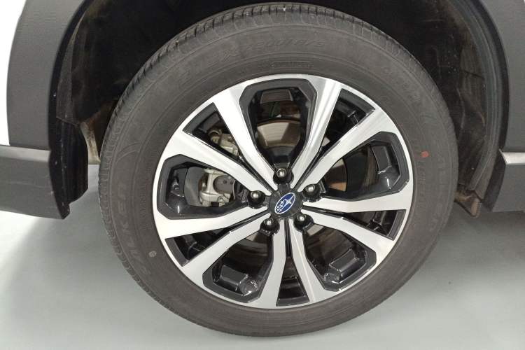 Used Subaru Forester 2024 2.5i AWD Premium Edition EyeSight Exterior 5