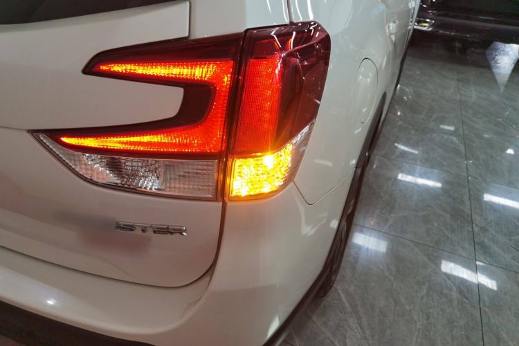 Used Subaru Forester 2024 2.5i AWD Premium Edition EyeSight Exterior 6