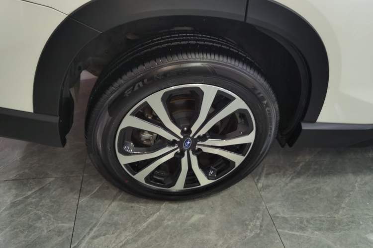 Used Subaru Forester 2024 2.5i AWD Premium Edition EyeSight Exterior 8