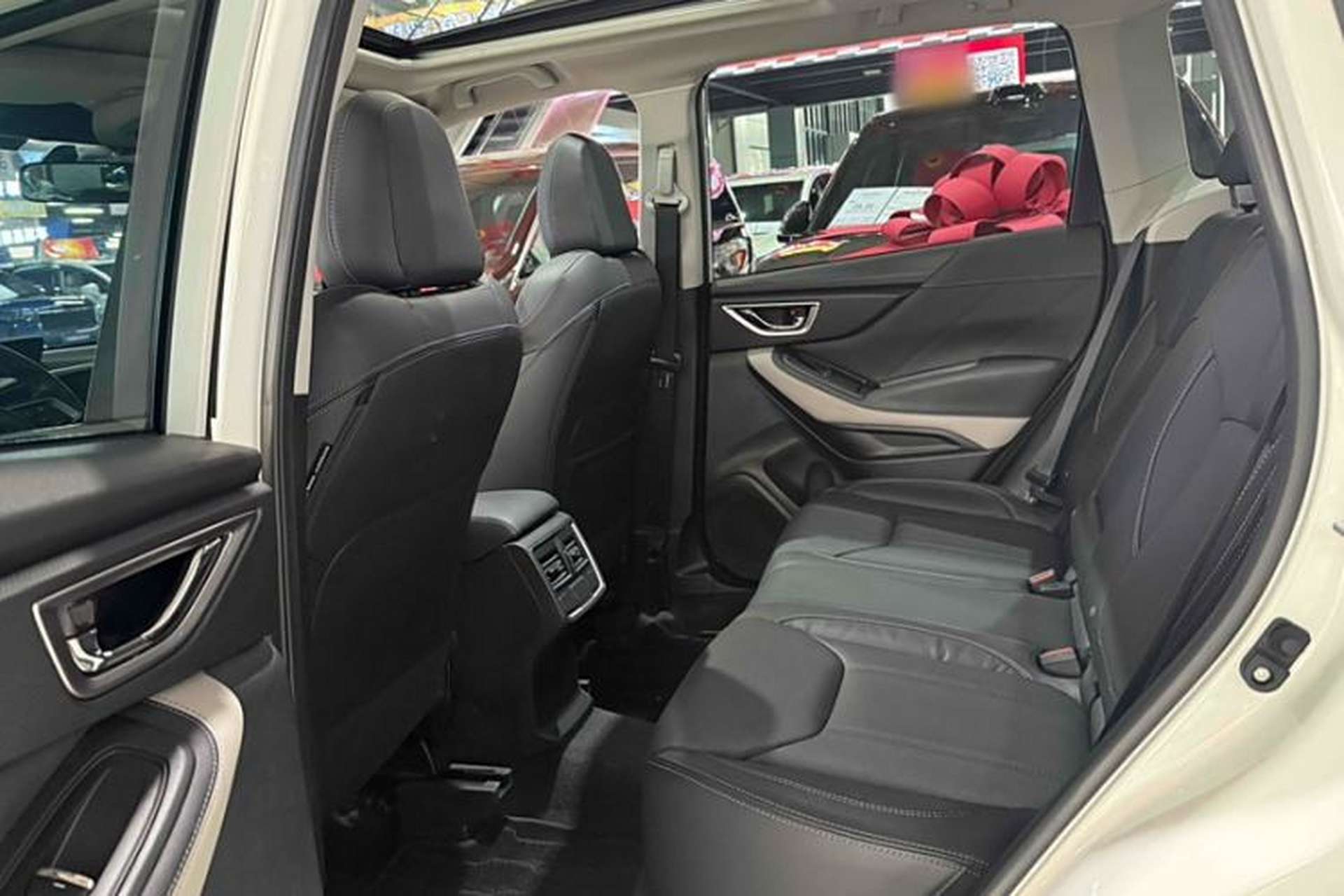 Used Subaru Forester 2024 2.5i AWD Premium Edition EyeSight Interior 2
