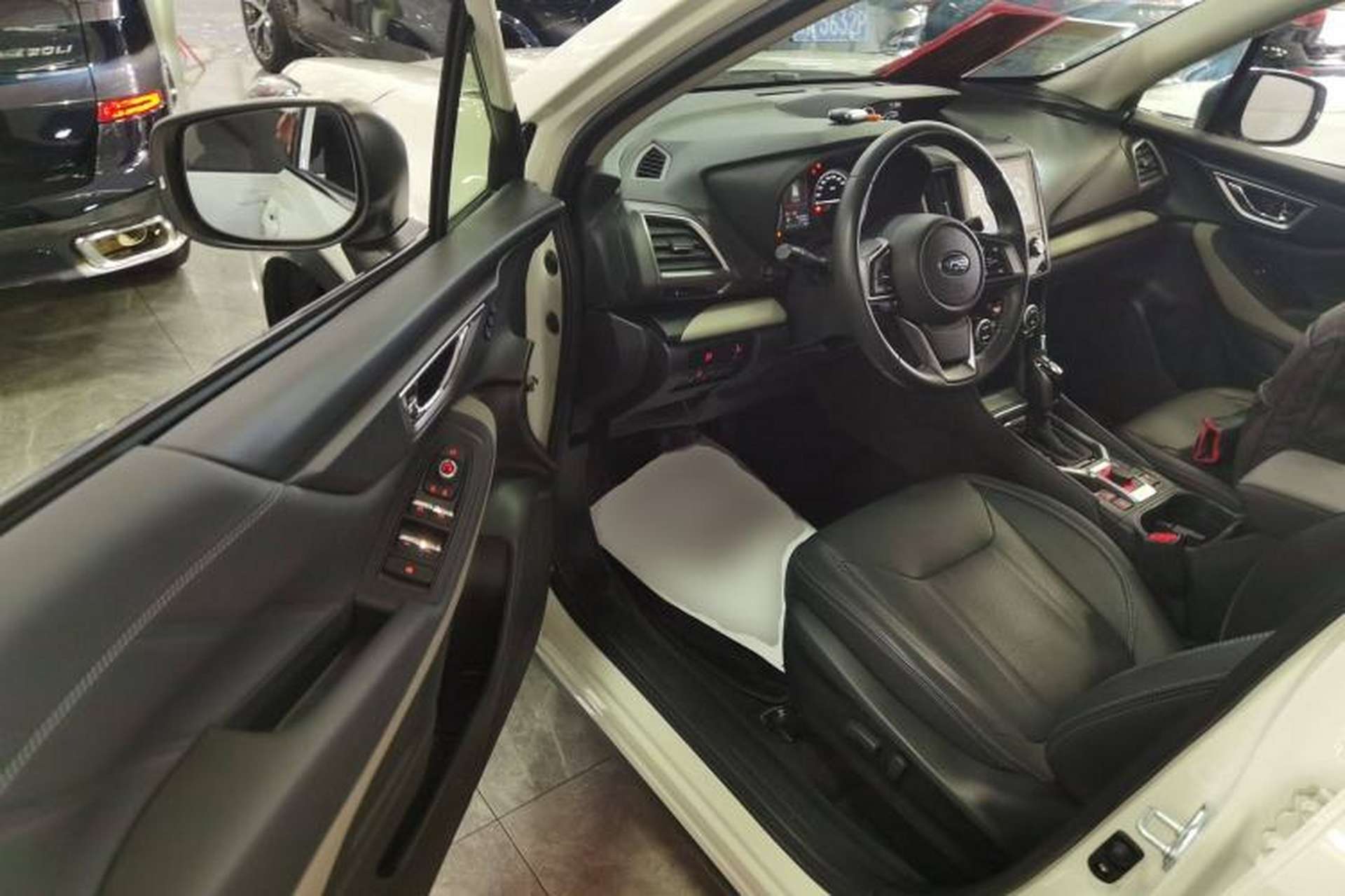 Used Subaru Forester 2024 2.5i AWD Premium Edition EyeSight Interior 3