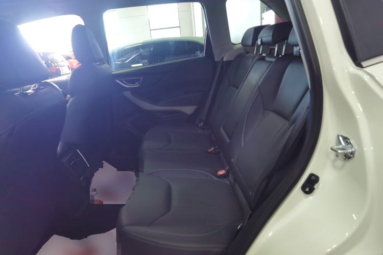 Used Subaru Forester 2024 2.5i AWD Premium Edition EyeSight Interior 4