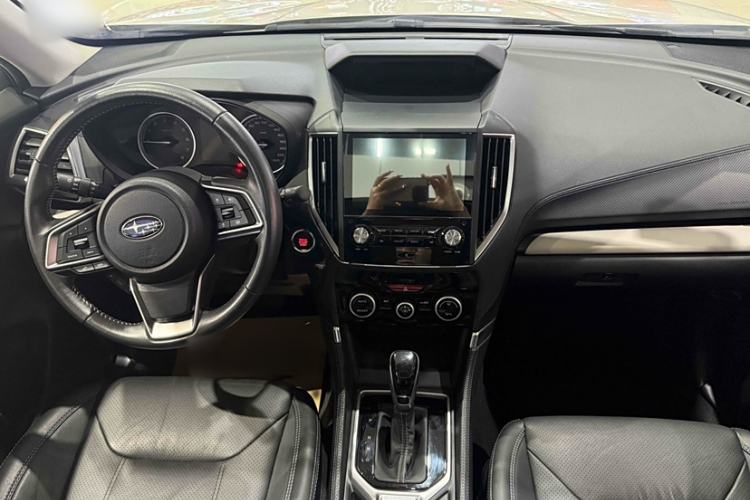 Used Subaru Forester 2024 2.5i AWD Premium Edition EyeSight Interior 4