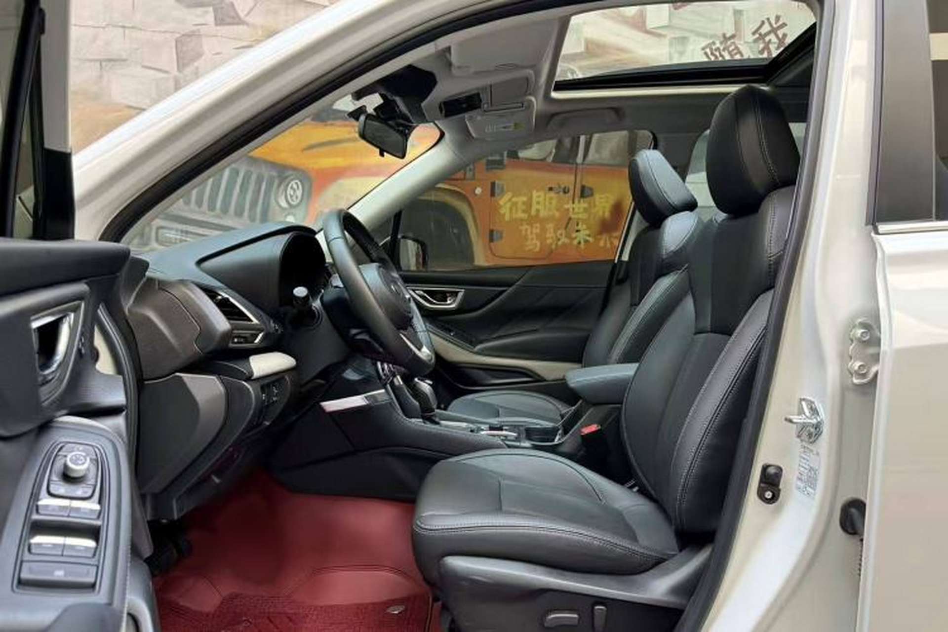 Used Subaru Forester 2024 2.5i AWD Premium Edition EyeSight Interior 5