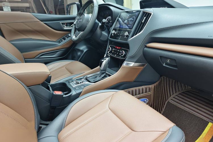 Used Subaru Forester 2024 2.5i AWD Flagship Edition EyeSight Interior 9