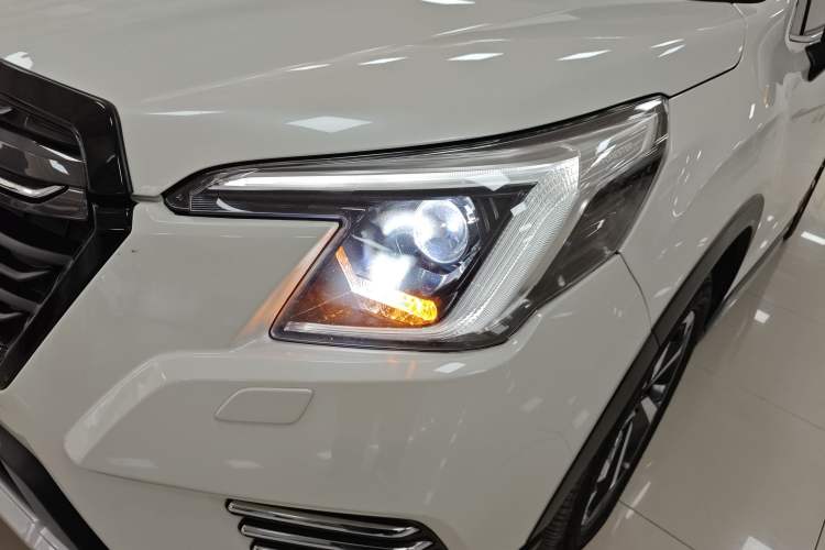 Used Subaru Forester 2024 2.5i AWD Flagship Edition EyeSight Left Front Headlight