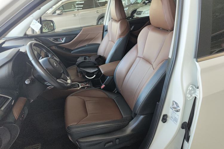 Used Subaru Forester 2024 2.5i AWD Flagship Edition EyeSight Left Front Seat