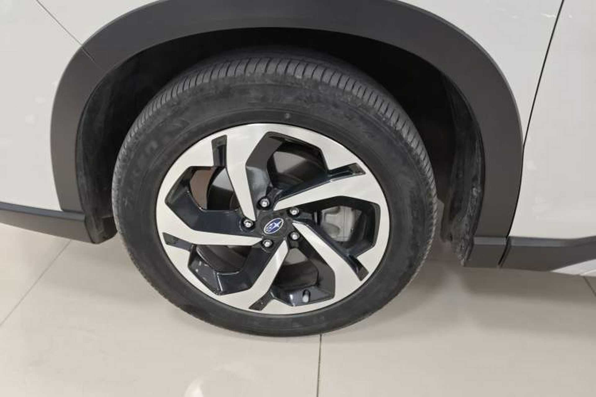 Used Subaru Forester 2024 2.5i AWD Flagship Edition EyeSight Left Front Wheel Hub