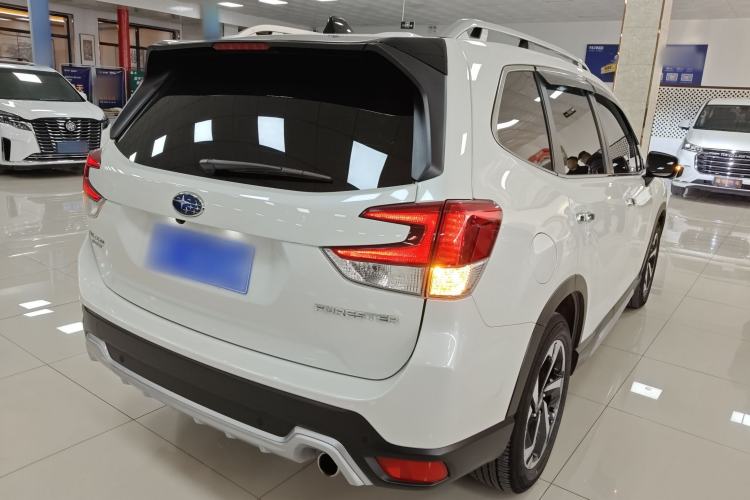Used Subaru Forester 2024 2.5i AWD Flagship Edition EyeSight Rear Right 45 Deg