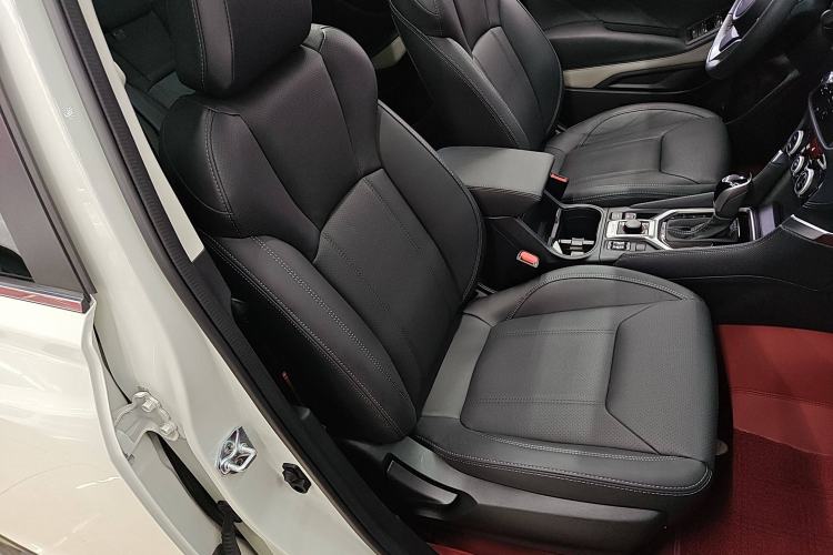 Used Subaru Forester 2024 2.5i AWD Premium Edition EyeSight Right Front Seat