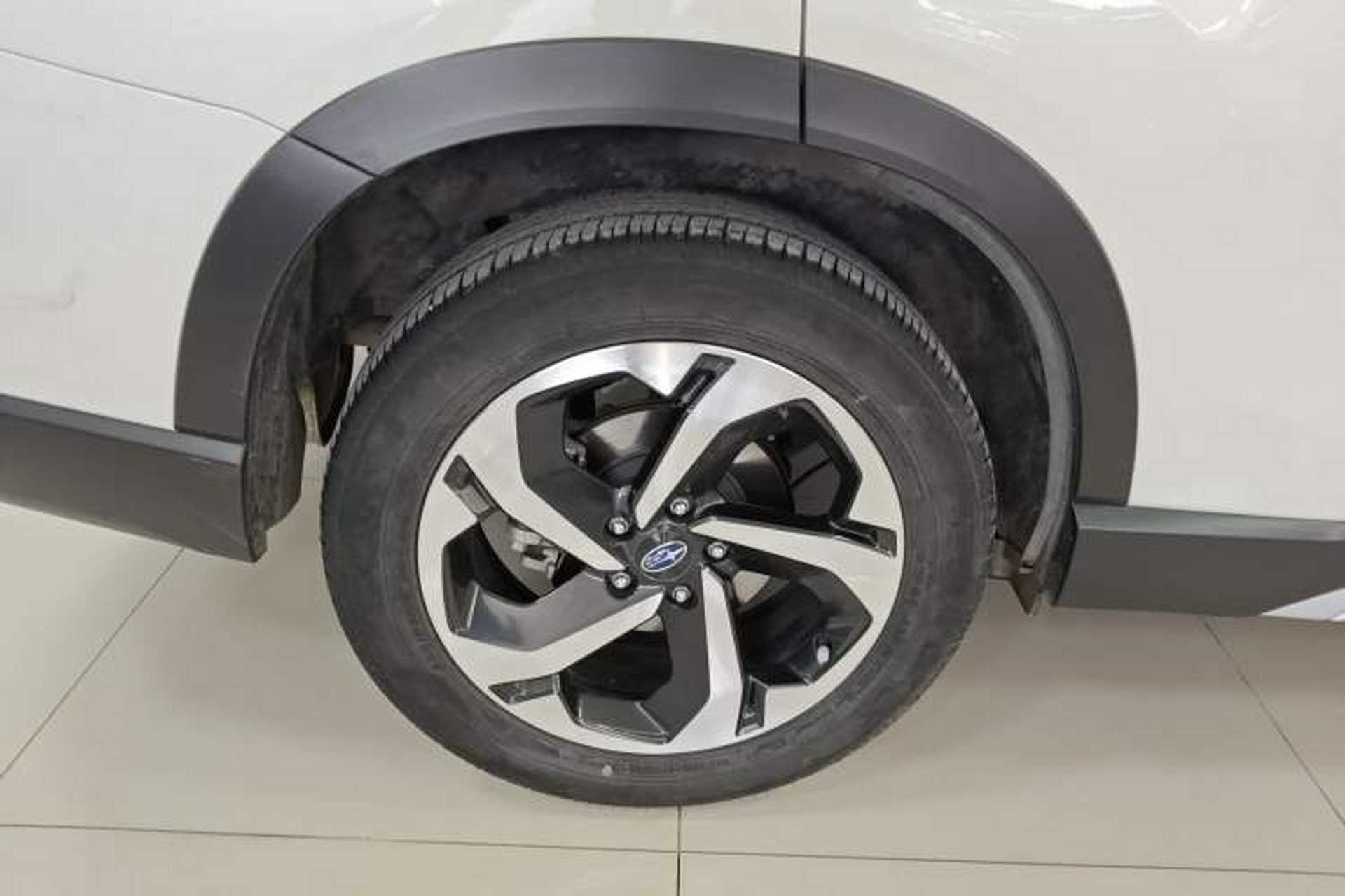 Used Subaru Forester 2024 2.5i AWD Flagship Edition EyeSight Right Rear Wheel Hub