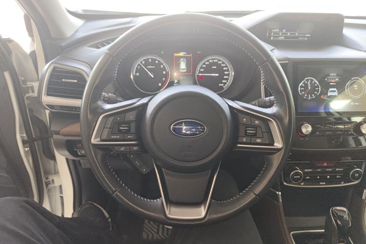 Used Subaru Forester 2024 2.5i AWD Flagship Edition EyeSight Steering Wheel
