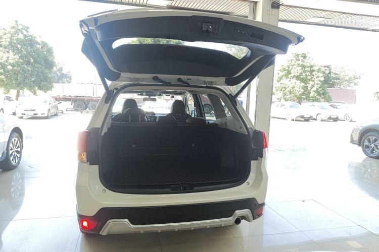 Used Subaru Forester 2024 2.5i AWD Flagship Edition EyeSight Trunk