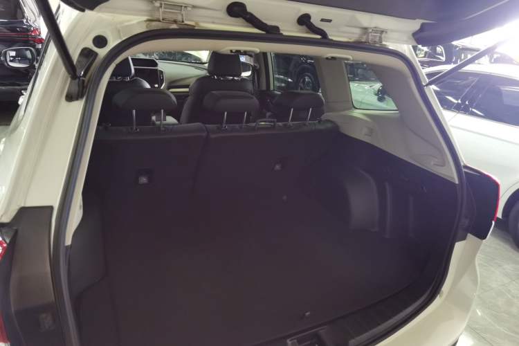 Used Subaru Forester 2024 2.5i AWD Premium Edition EyeSight Trunk