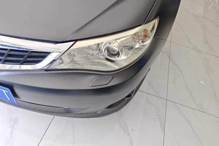 Used Subaru Impreza 2008 2.0R Sedan with Sporty Features and Navigation Left Front Headlight