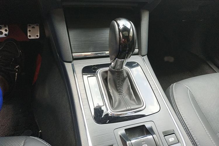 Used Subaru Legacy 2016 2.0 DIT All-Wheel-Drive Ultimate Edition Gear Lever