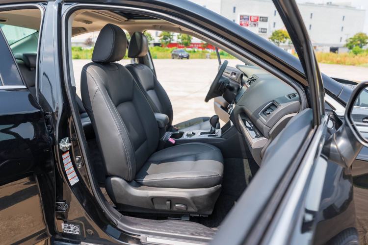 Used Subaru Legacy 2016 2.0 DIT All-Wheel-Drive Ultimate Edition Interior 5