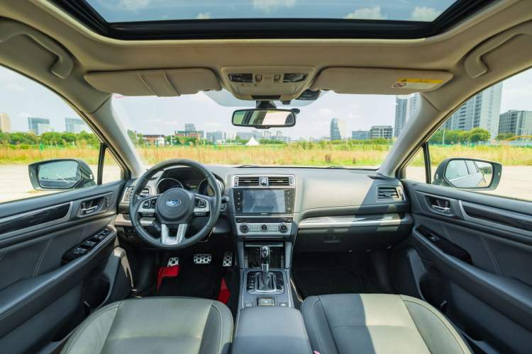 Used Subaru Legacy 2016 2.0 DIT All-Wheel-Drive Ultimate Edition Interior 9
