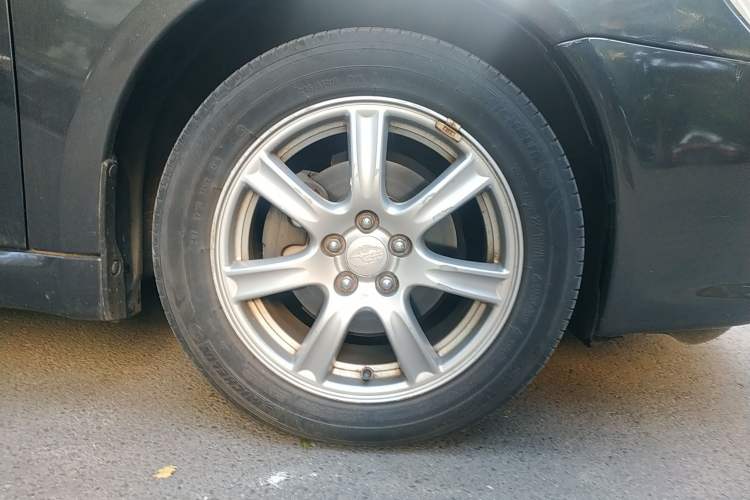 Used Subaru Legacy 2006 2.0R Wagon Right Front Wheel Hub