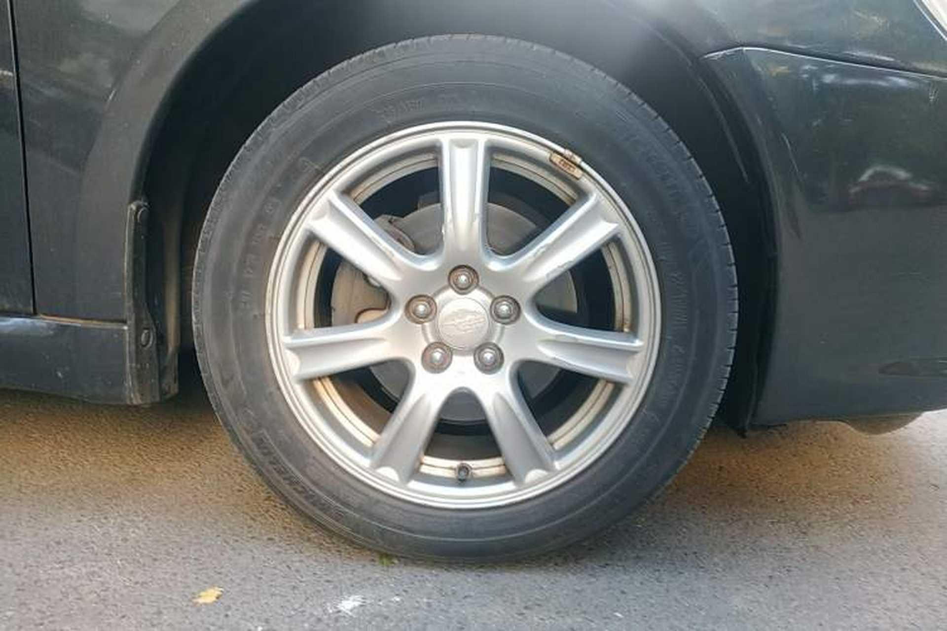 Used Subaru Legacy 2006 2.0R Wagon Right Front Wheel Hub