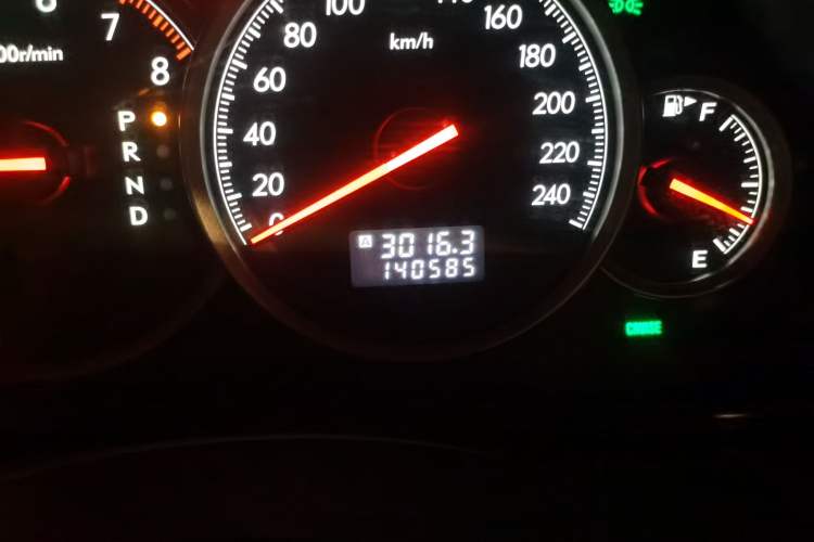 Used Subaru Legacy 2006 2.0R Odometer Close Up
