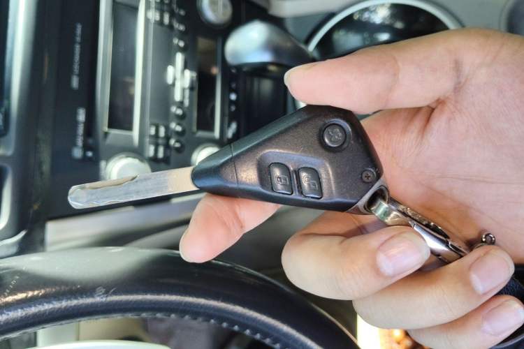 Used Subaru Legacy 2006 2.0R Vehicle Key
