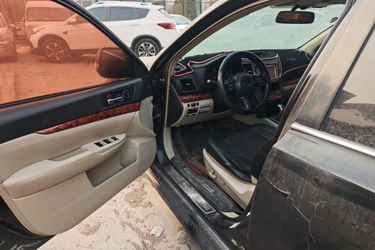 Used Subaru Legacy 2010 2.5i Luxury Edition Driver Seat