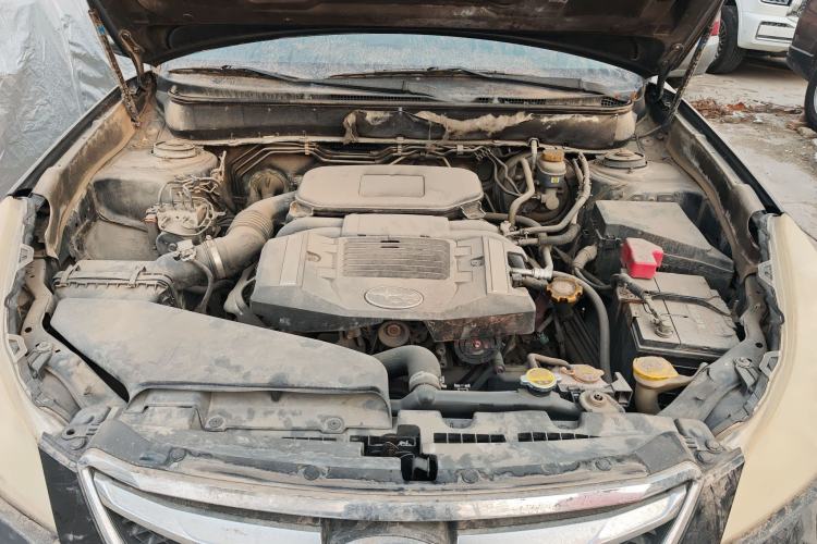 Used Subaru Legacy 2010 2.5i Luxury Edition Engine Bay