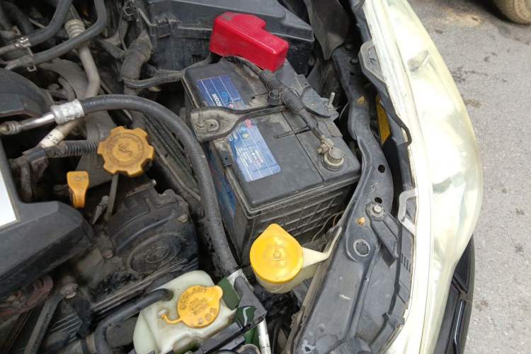 Used Subaru Legacy 2010 2.0i Luxury Edition Engine Bay Left