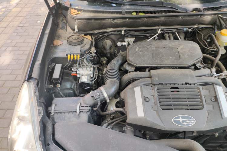 Used Subaru Legacy 2010 2.0i Luxury Navigation Edition Engine Bay Right