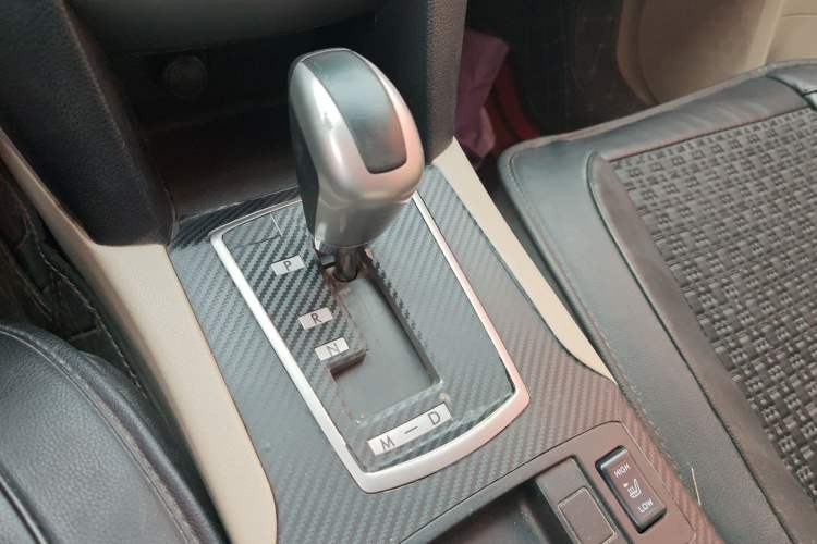 Used Subaru Legacy 2010 2.5i Luxury Edition Gear Lever