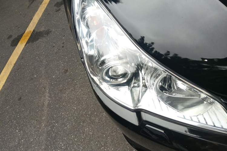 Used Subaru Legacy 2010 2.0i Luxury Edition Right Front Headlight