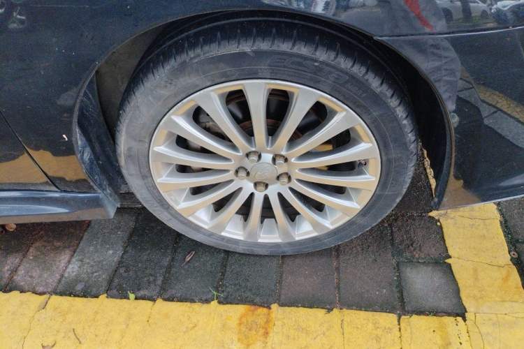 Used Subaru Legacy 2010 2.5GT Luxury Edition Right Front Wheel Hub