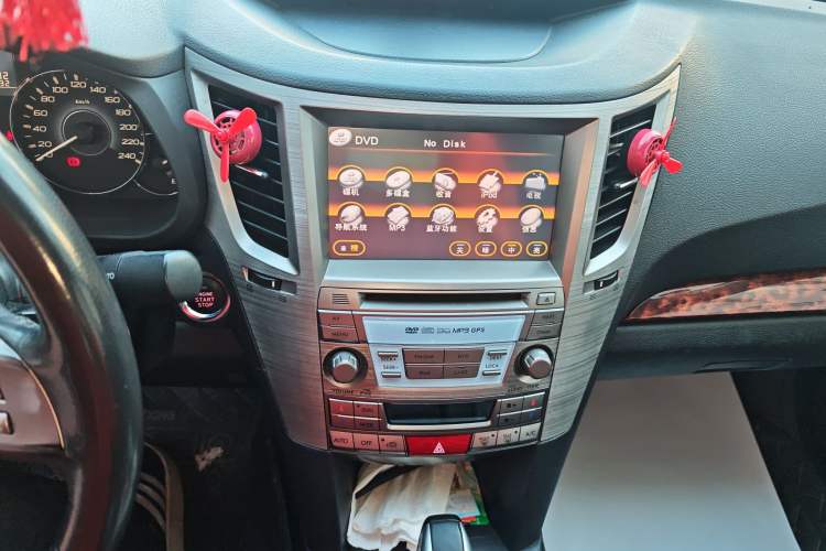 Used Subaru Legacy 2010 2.5i Luxury Navigation Edition Audio And AC Panel
