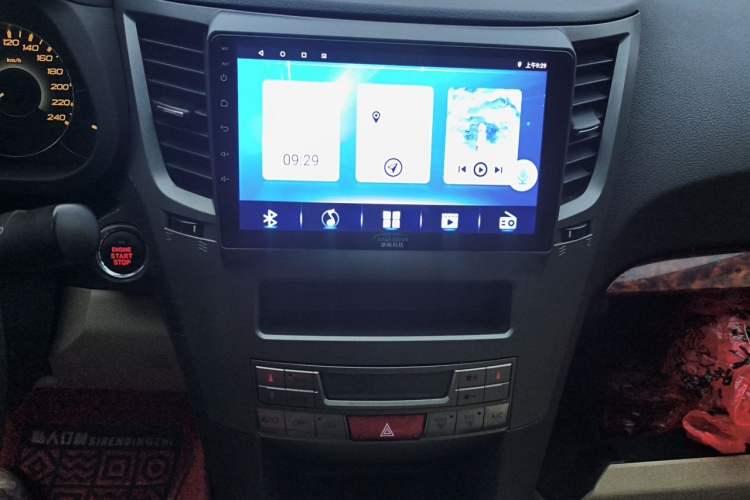 Used Subaru Legacy 2010 2.5i Luxury Edition Audio And AC Panel