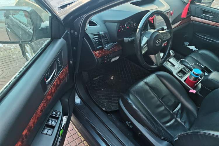 Used Subaru Legacy 2010 2.5i Luxury Navigation Edition Driver Seat