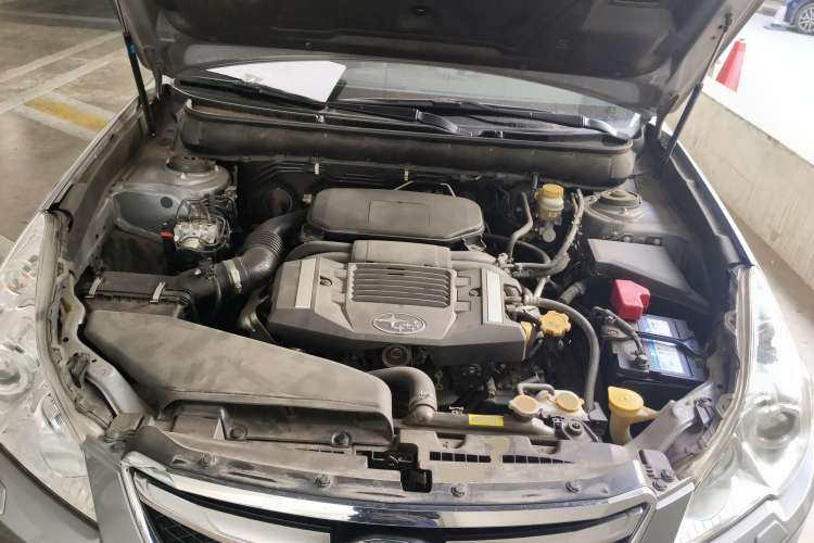 Used Subaru Legacy 2010 2.5i Luxury Edition Engine Bay