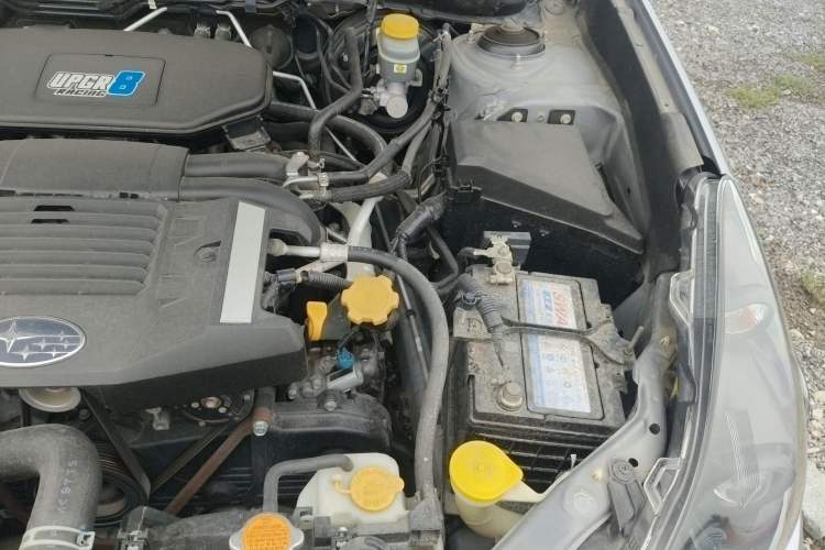 Used Subaru Legacy 2010 2.5i Luxury Navigation Edition Engine Bay Left