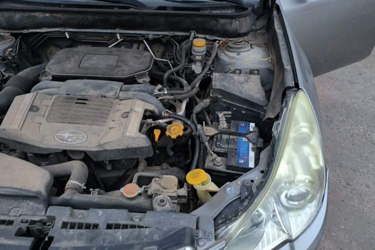 Used Subaru Legacy 2010 2.5i Luxury Edition Engine Bay Left