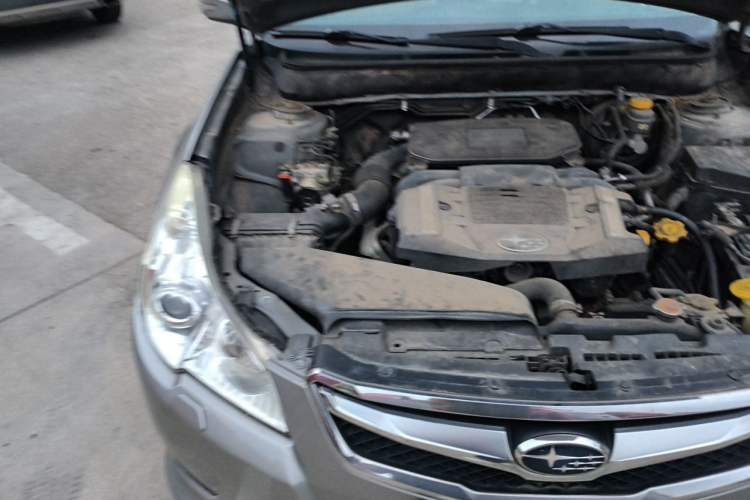 Used Subaru Legacy 2010 2.5i Luxury Edition Engine Bay Right